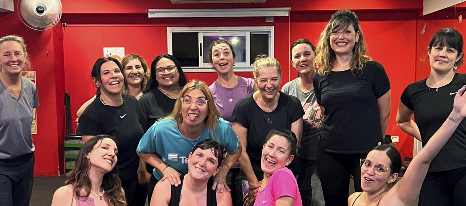 clase mix zumba y karaoke abclub